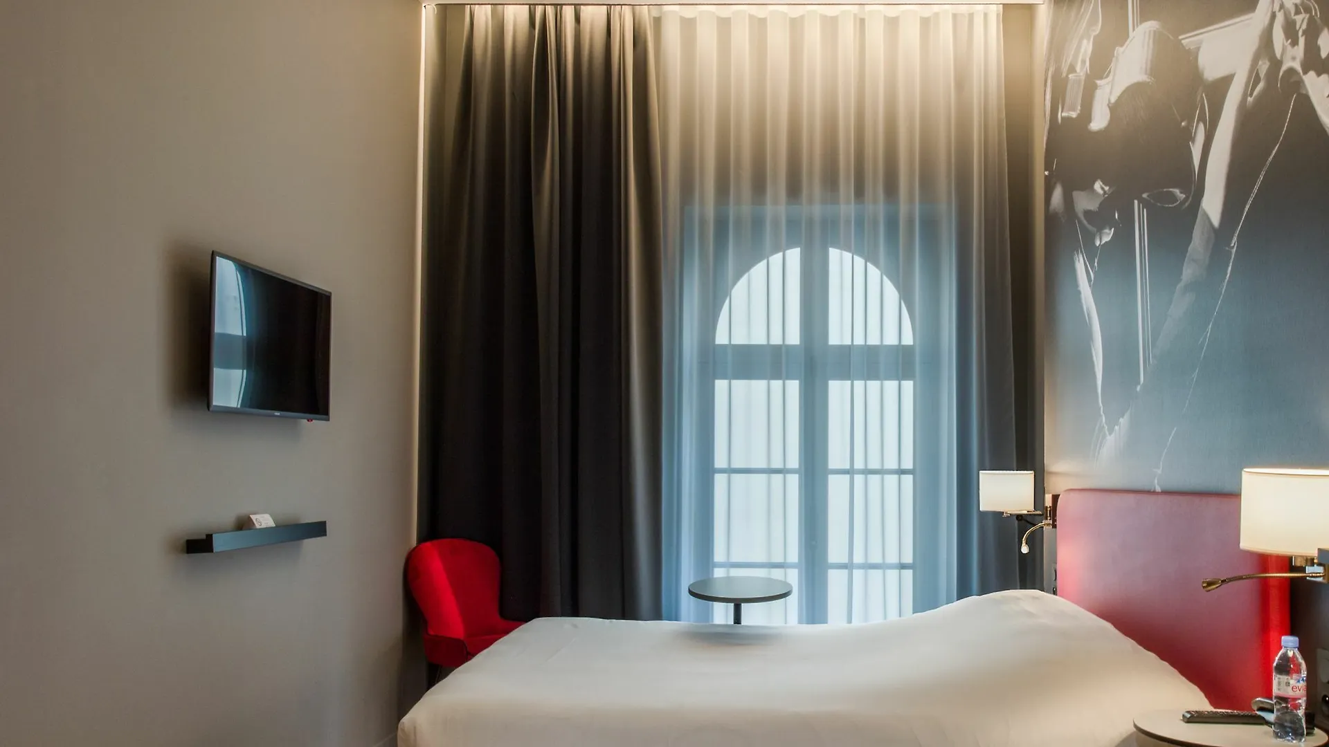 Ibis Styles Toulouse Capitole Hotel